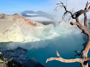 View Ijen Crater